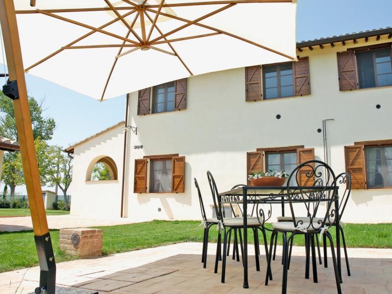 Gasthaus Casale San Rufino D'Arce Assisi Exterior foto
